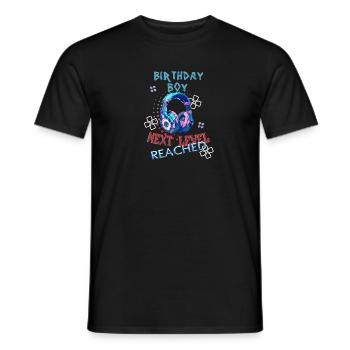 Birthday Boy - Gaming inspired - Männer T-Shirt - Schwarz - Vorne - AI Model Male 178 light (178cm)