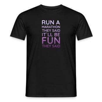 Funny Marathon Shirt - Männer T-Shirt - Schwarz - Vorne - AI Model Male 178 light (178cm)
