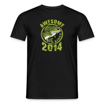 Awesome since 2014. Angel, Angler Geburtstag - Männer T-Shirt - Schwarz - Vorne - AI Model Male 178 light (178cm)