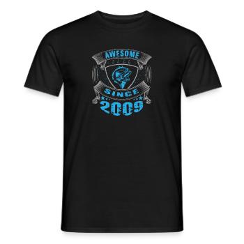 Awesome since 2009. Angel, Angler's Birthday - Men's T-Shirt - black - Front - AI Model Male 178 light (178cm)