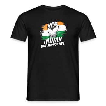 Not Indian But Supportive India Flag Country - Männer T-Shirt - Schwarz - Vorne - AI Model Male 178 light (178cm)