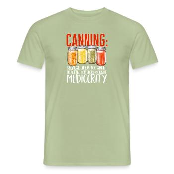 Einmachen Einkochen Lebensmitteln Konservieren - Männer T-Shirt - Sage - Vorne - AI Model Male 178 light (178cm)