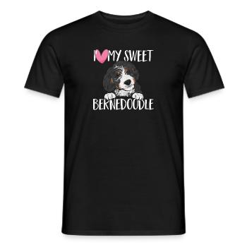 Bernedoodle Hund - Männer T-Shirt - Schwarz - Vorne - AI Model Male 178 light (178cm)