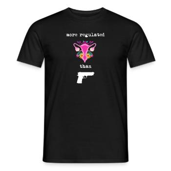 Plus réglementé que les armes à feu - T-shirt homme - noir - Devant - AI Model Male 178 light (178cm)