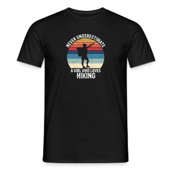 Ne sous-estimez jamais une fille qui aime le thé de randonnée - T-shirt homme - noir - Devant - AI Model Male 178 light (178cm)