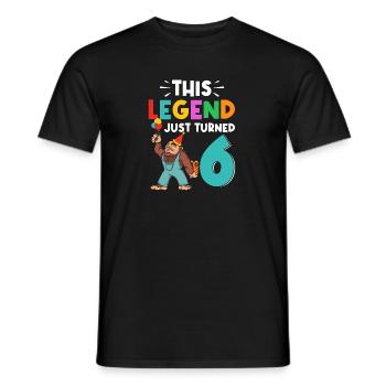 Bigfoot Party fournit cette légende qui vient d’avoir 6 ans - T-shirt homme - noir - Devant - AI Model Male 178 light (178cm)