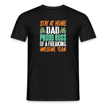 Restez à la maison DAD Fier Boss De Freaking Awesome - T-shirt homme - noir - Devant - AI Model Male 178 light (178cm)