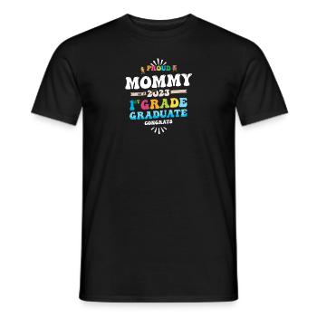 Stolze Mama einer 1. Klasse von 2023 - Männer T-Shirt - Schwarz - Vorne - AI Model Male 178 light (178cm)