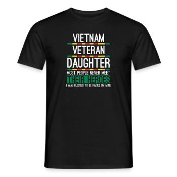 Fière fille d’un vétéran du Vietnam - T-shirt homme - noir - Devant - AI Model Male 178 light (178cm)