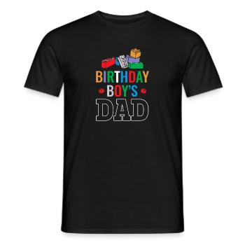 Le père d’un garçon d’anniversaire construit des blocs de construction - T-shirt homme - noir - Devant - AI Model Male 178 light (178cm)