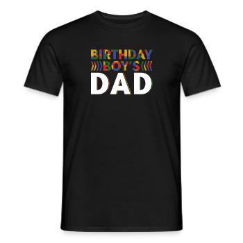 Le père d’un garçon d’anniversaire construit des blocs de construction - T-shirt homme - noir - Devant - AI Model Male 178 light (178cm)