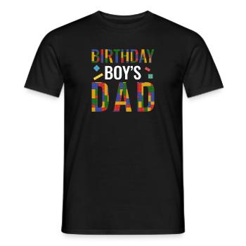 Le père d’un garçon d’anniversaire construit des blocs de construction - T-shirt homme - noir - Devant - AI Model Male 178 light (178cm)
