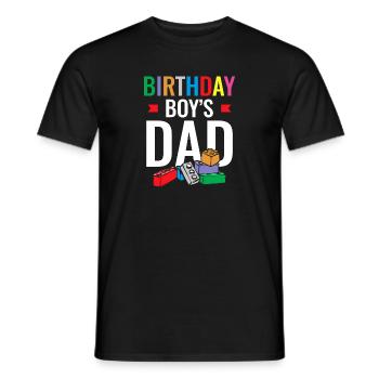Le père d’un garçon d’anniversaire construit des blocs de construction - T-shirt homme - noir - Devant - AI Model Male 178 light (178cm)