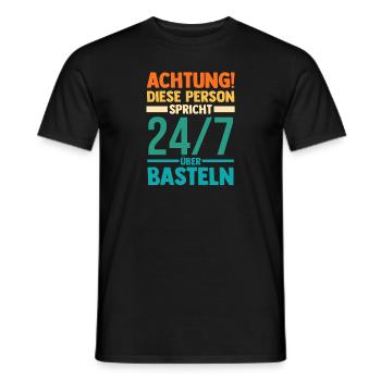 Bastler Bastelunterricht Basteln - Männer T-Shirt - Schwarz - Vorne - AI Model Male 178 light (178cm)