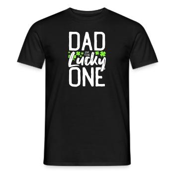 Lucky One First Birthday Dad St Patrick's Day - Männer T-Shirt - Schwarz - Vorne - AI Model Male 178 light (178cm)