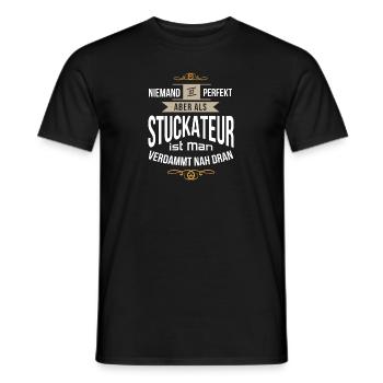 Lustiger Stuckateur Stuck Gips Spruch Geschenkidee - Männer T-Shirt - Schwarz - Vorne - AI Model Male 178 light (178cm)