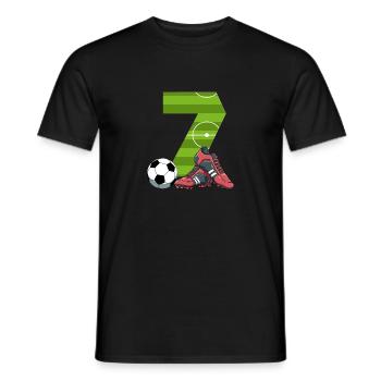 Siebter Geburtstag Fußball 7 Jahre alter Junge - Männer T-Shirt - Schwarz - Vorne - AI Model Male 178 light (178cm)
