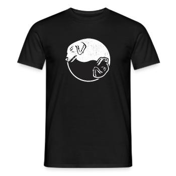 Großer Pyrenäenhund Yin Yang Pyrenäen - Männer T-Shirt - Schwarz - Vorne - AI Model Male 178 light (178cm)