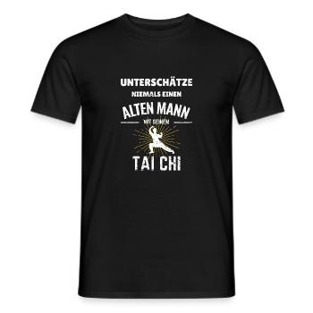 Tai Chi Rentner Rente Trainer Meister Kampfsport - Männer T-Shirt - Schwarz - Vorne - AI Model Male 178 light (178cm)