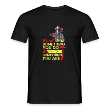 ce n'est pas quelque chose que vous faites, c'est quelque chose que vous êtes f - T-shirt homme - noir - Devant - AI Model Male 178 light (178cm)