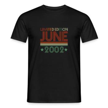 20. Geburtstag Juni Jahrgang 2002 Geschenkidee - Männer T-Shirt - Schwarz - Vorne - AI Model Male 178 light (178cm)