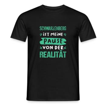 Schwarzenberg ist meine Pause - Männer T-Shirt - Schwarz - Vorne - AI Model Male 178 light (178cm)