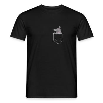 Chinchilla in Brusttasche - Männer T-Shirt - Schwarz - Vorne - AI Model Male 178 light (178cm)