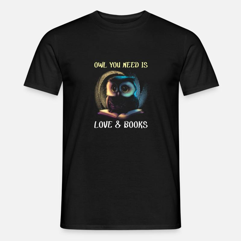 Eule auf dem Buch - Männer T-Shirt - Schwarz