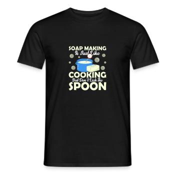 Soap Making Is Just Like Cooking Soapmaker Soapmak - Männer T-Shirt - Schwarz - Vorne - AI Model Male 178 light (178cm)