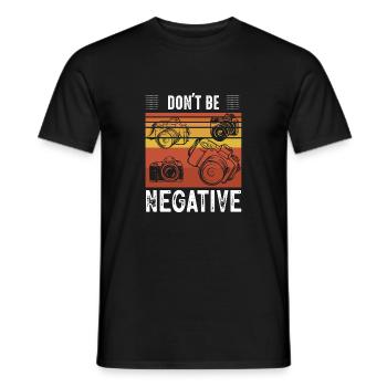Appareil photo de photographie ne soyez pas négatif - T-shirt homme - noir - Devant - AI Model Male 178 light (178cm)
