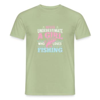Ne sous-estimez jamais une fille qui aime la pêche - T-shirt homme - vert sauge - Devant - AI Model Male 178 light (178cm)