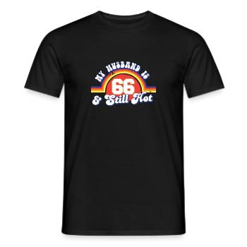 My Husband Is 66 And Still Hot Proud Wife 66th - Männer T-Shirt - Schwarz - Vorne - AI Model Male 178 light (178cm)