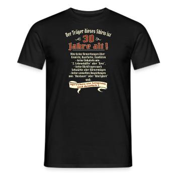Geburtstags Shirt Träger 30 Jahre alt RAHMENLOS - Männer T-Shirt - Schwarz - Vorne - AI Model Male 178 light (178cm)