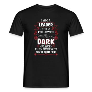 Chef Büro Firma Team - Männer T-Shirt - Schwarz - Vorne - AI Model Male 178 light (178cm)