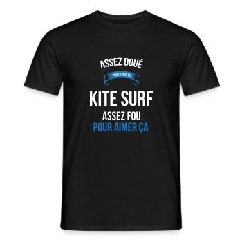 Kite surf assez doué fou homme - T-shirt homme - noir - Devant - AI Model Male 178 light (178cm)
