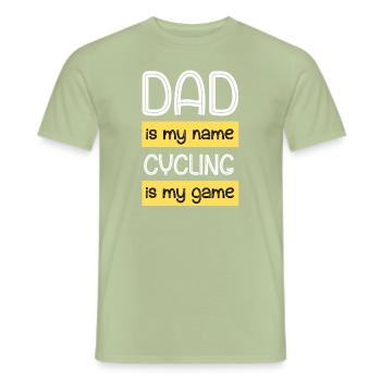 papa est mon nom le cyclisme est mon jeu - T-shirt homme - vert sauge - Devant - AI Model Male 178 light (178cm)