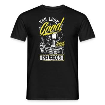 Vous avez fière allure avec Skeleton’s Dark Goth - T-shirt homme - noir - Devant - AI Model Male 178 light (178cm)