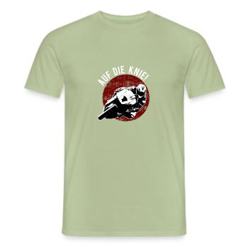 Auf die Knie - Männer T-Shirt - Sage - Vorne - AI Model Male 178 light (178cm)