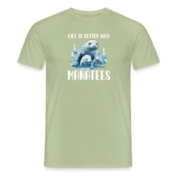 La vie est meilleure avec les lamantins, les animaux aquatiques - T-shirt homme - vert sauge - Devant - AI Model Male 178 light (178cm)