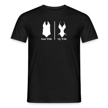 Humorvolle Darstellung Ehefrau Vergleich - Männer T-Shirt - Schwarz - Vorne - AI Model Male 178 light (178cm)