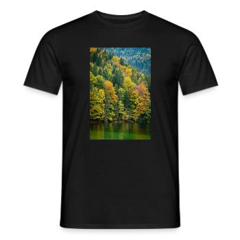 Arbres d’automne à l’Eibsee en Bavière - T-shirt homme - noir - Devant - AI Model Male 178 light (178cm)