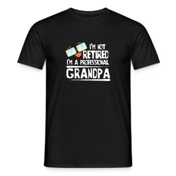 Pensioniertes berufliches Großvater-Ruhestandsgeschenk - Männer T-Shirt - Schwarz - Vorne - AI Model Male 178 light (178cm)