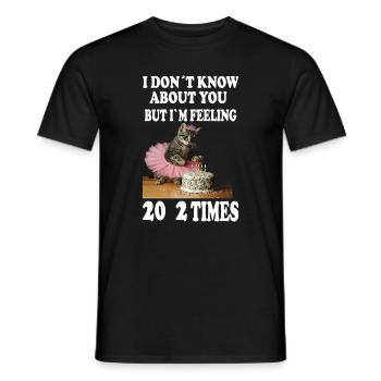 40 . Geburtstag witziges Katzendesign - Männer T-Shirt - Schwarz - Vorne - AI Model Male 178 light (178cm)