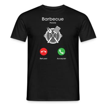 appel du barbecue - T-shirt homme - noir - Devant - AI Model Male 178 light (178cm)