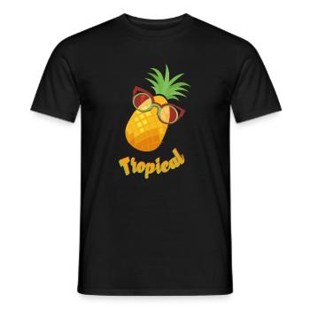 Tropical pineapple with sunglasses - Men's T-Shirt - black - Front - AI Model Male 178 light (178cm)
