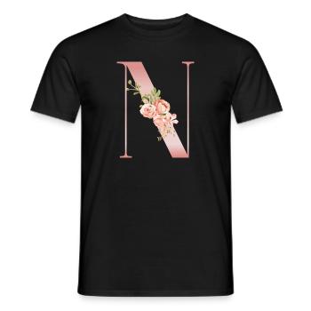 Drop Cap N Floral Soft Pink - Männer T-Shirt - Schwarz - Vorne - AI Model Male 178 light (178cm)