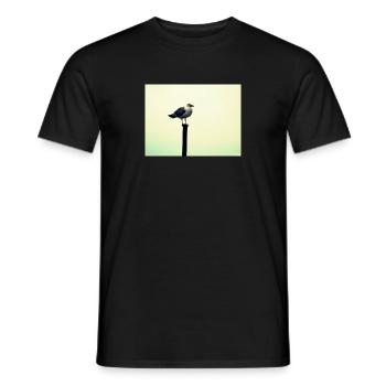 Möve - Männer T-Shirt - Schwarz - Vorne - AI Model Male 178 light (178cm)