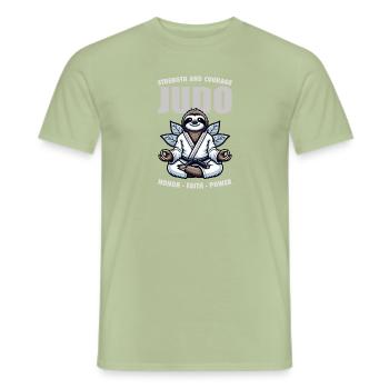 Japanisches Judo-Faultier - Japanische - Männer T-Shirt - Sage - Vorne - AI Model Male 178 light (178cm)