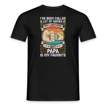 Papa Vater Sohn Geschenkidee Called A Lot Of Names - Männer T-Shirt - Schwarz - Vorne - AI Model Male 178 light (178cm)