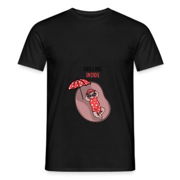 #FancyDesigns #chilling Schwangerschaft Mädchen - Männer T-Shirt - Schwarz - Vorne - AI Model Male 178 light (178cm)